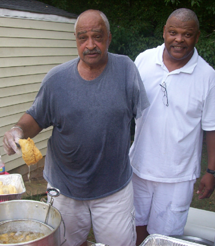 Dabney McCain, single-handedly cooked the best Fried Fish, Gumbo, Crab-cakes, and Baked-beans! Thad Roberts, in from Md, put the cookout together!