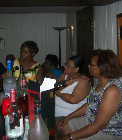 Sharon Brown, Jimmy's wife, Carolyn & Paula, manning the bar....what will you have?