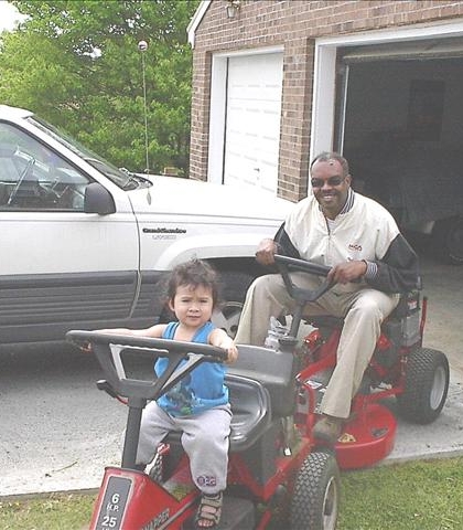 Cutting the Grass! OH YEA...IT WASN'T RUNNING!