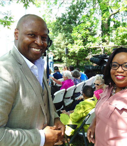 A Kodak moment for two TV personalities....Andre Whitehead, Valencia Jones!