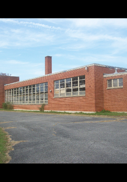 After Kingston school was closed, Mom and Dad taught school for a year, I think 1962, at Mosley-Hgts. Elementary School in Altavista, Va.! The school sits abandoned now! After Kingston school was closed, Mom and Dad taught school for a year, I think 1962, at Mosley-Hgts. Elementary School in Altavista, Va.! The school sits abandoned now!
