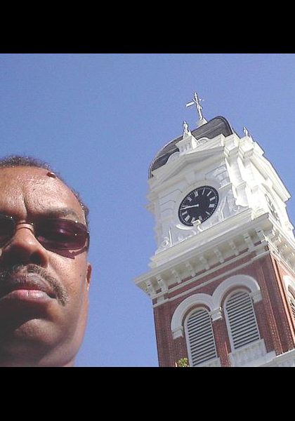 Starting the tour with me and the clocktower at the Courthouse! Starting the tour with me and the clocktower at the Courthouse!