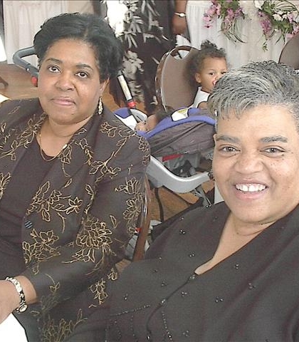 Faye Barnett Jones DHS-'68, Roselyn Barnett Brady DHS-'69! Faye Barnett Jones DHS-'68, Roselyn Barnett Brady DHS-'69!