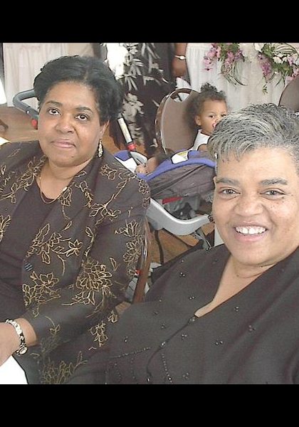 Faye Barnett Jones DHS-'68, Roselyn Barnett Brady DHS-'69! Faye Barnett Jones DHS-'68, Roselyn Barnett Brady DHS-'69!