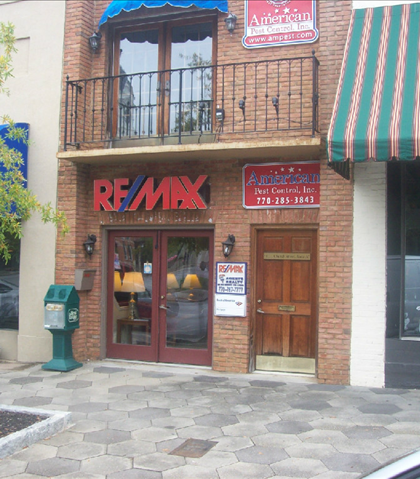 Lawyer Epp's office, "lake winahatchie!" Lawyer Epp's office, "lake winahatchie!"