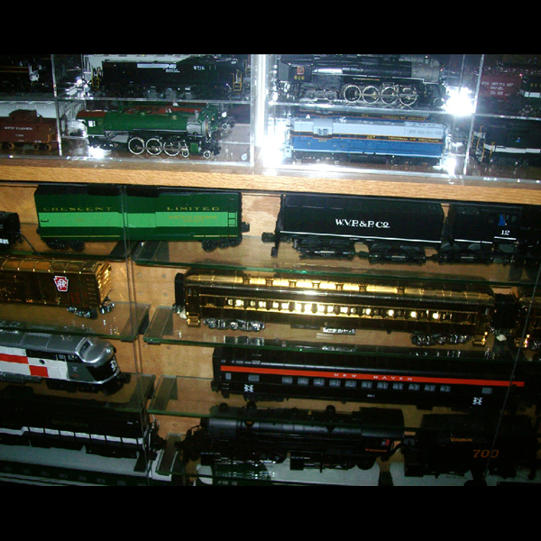 Bronze passenger train car. Bronze passenger train car.
