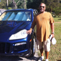 Robert Davis Jr's second car, in addition to the M5, he has a Porsche SUV! Robert Davis Jr's second car, in addition to the M5, he has a Porsche SUV!