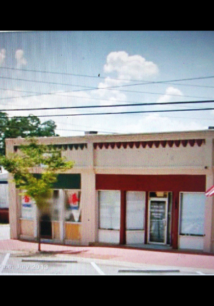 Notice the decorations along the top of the building, the doors and windows! Notice the decorations along the top of the building, the doors and windows!
