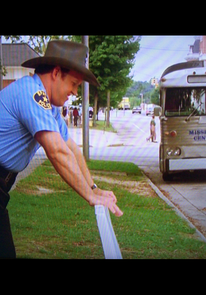 The bus stop where Parker waited for Christine in "first girl!" The bus stop where Parker waited for Christine in "first girl!"