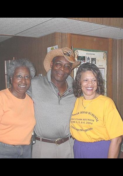Linda Franklin, Louis Wilson DHS-'66, and Shirley Bates at the Bip Daniels party! Linda Franklin, Louis Wilson DHS-'66, and Shirley Bates at the Bip Daniels party!