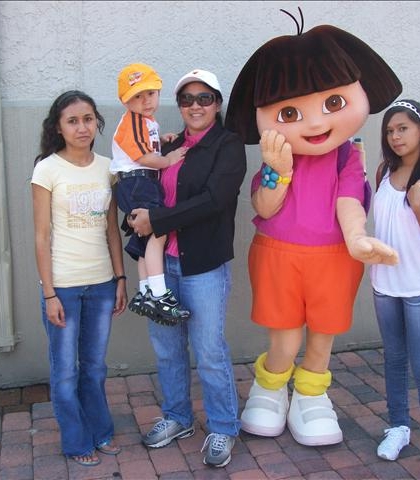 Dora the Explorer at Kings Dominion!