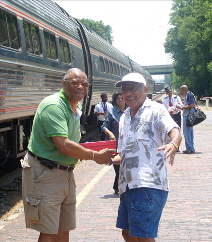 Fred Reynolds visiting Ronnie Haskins in Tuscaloosa, Ala, meeting as the train was passing through! Fred Reynolds visiting Ronnie Haskins in Tuscaloosa, Ala, meeting as the train was passing through!