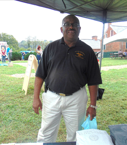 Sterling Wilder, shopping at the Point of Honor Open House! Sterling Wilder, shopping at the Point of Honor Open House!