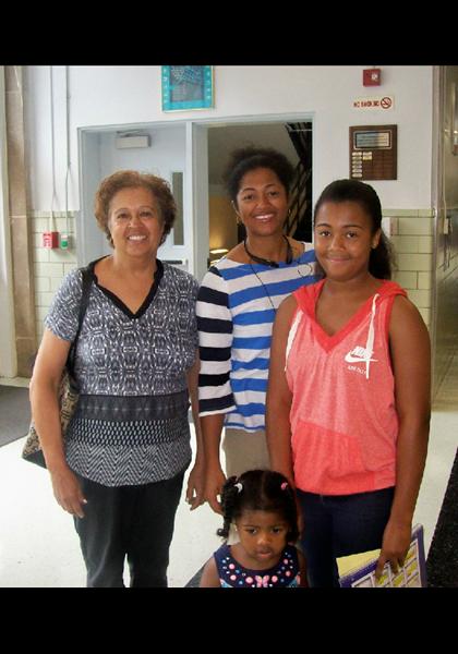 Audrey McCoy DHS-'69, like me registering the kids at Dunbar Middle School! Audrey McCoy DHS-'69, like me registering the kids at Dunbar Middle School!