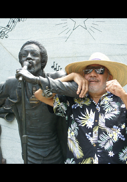 Ronnie Haskins DHS-'65, visiting the Eddie Kendricks_Temptations Memorial Park in Birmingham, Ala! Ronnie Haskins DHS-'65, visiting the Eddie Kendricks_Temptations Memorial Park in Birmingham, Ala!