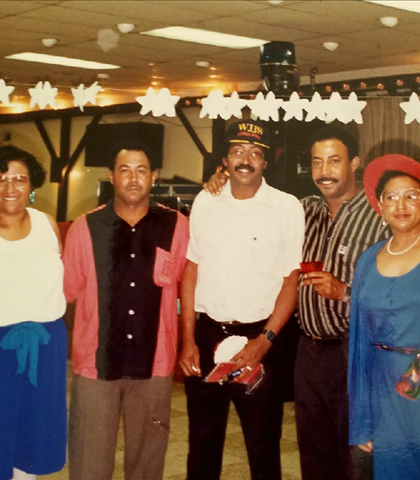Rare Kodak moment....all the Lynch's together: Viola, Jerome, Thomas, Jarmel