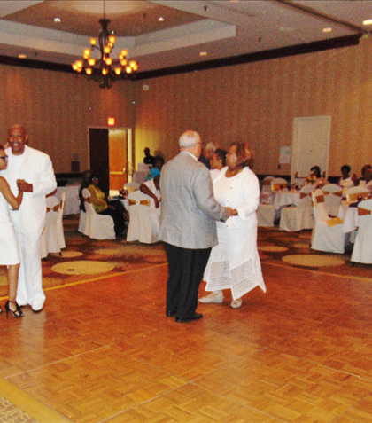 The Ferguson_s and the Hendricks...on the dance floor!