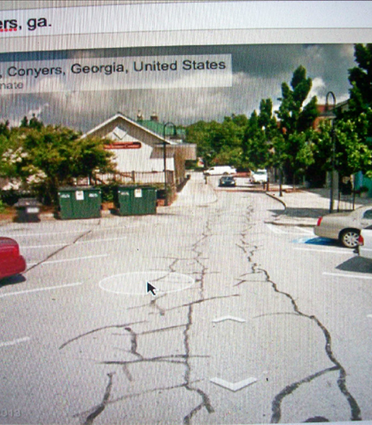 Street down the street from the Tibb's book store and the nightclub! Street down the street from the Tibb's book store and the nightclub!