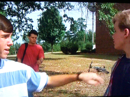 The robbery Money in the bag in "The Littlest Victim!" The robbery Money in the bag in "The Littlest Victim!"