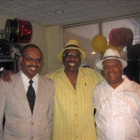 Time for the dance and music with me the "Lad!" Here is Jerry Hubbard!