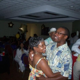 Sharon and Jimmy, catching a slow one! Sharon and Jimmy, catching a slow one!