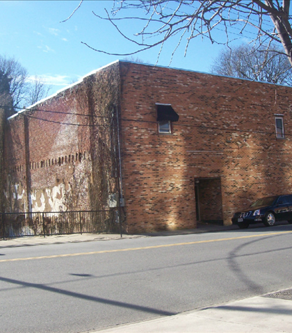 Bill Taylor ran "Kateys" on 12th Street in Lynchburg! Bill Taylor ran "Kateys" on 12th Street in Lynchburg!