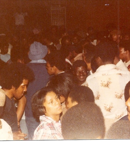 Swinging T! Swinging T!